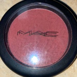 MAC Cosmetics Sheertone Blush - Loverush